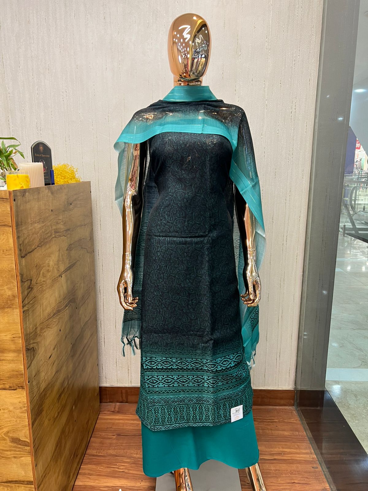 Black and green texture